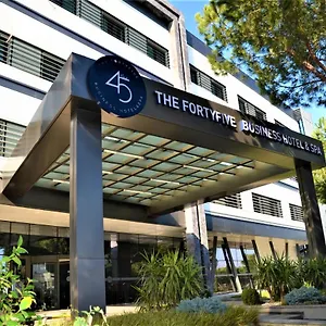The Fortyfive Business & Otel